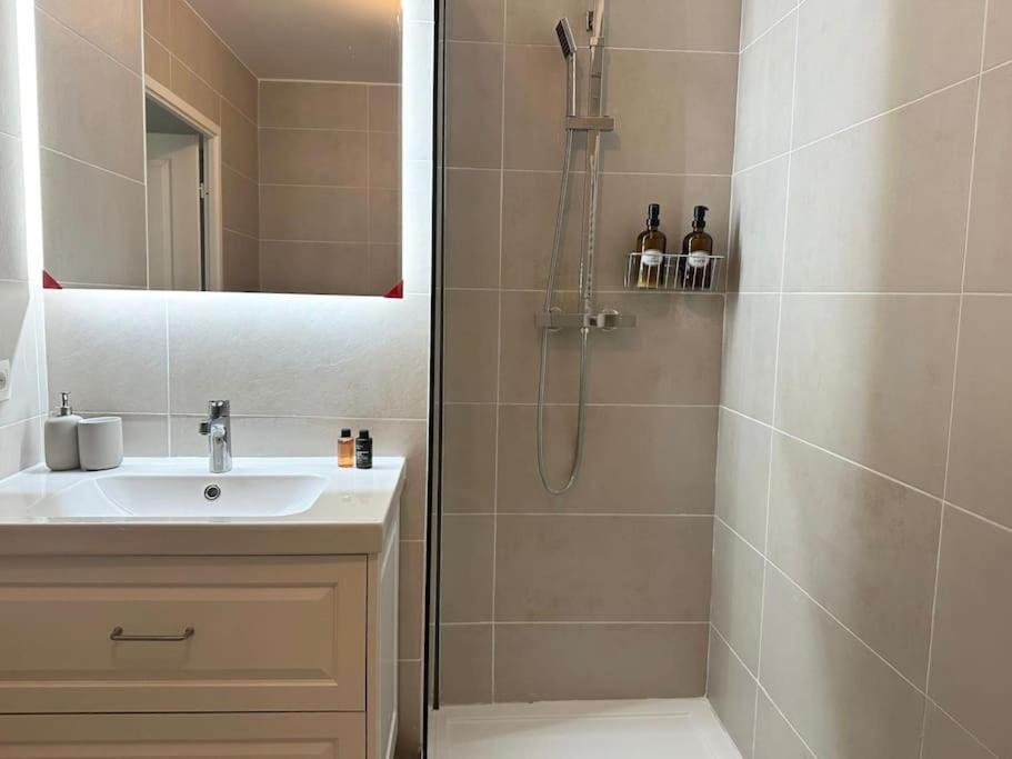 Suite Alya Appartement Proche Disneyland Marne-la-Vallee Ngoại thất bức ảnh