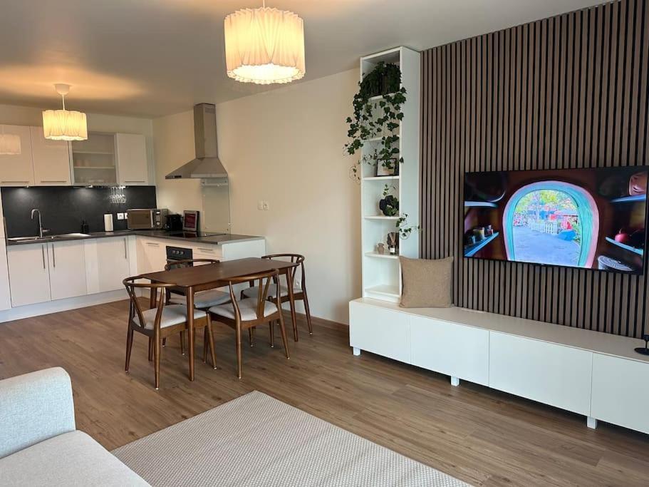 Suite Alya Appartement Proche Disneyland Marne-la-Vallee Ngoại thất bức ảnh